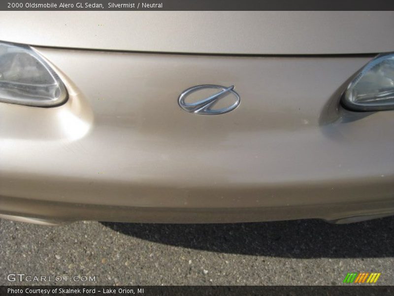 Silvermist / Neutral 2000 Oldsmobile Alero GL Sedan