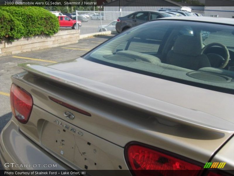 Silvermist / Neutral 2000 Oldsmobile Alero GL Sedan