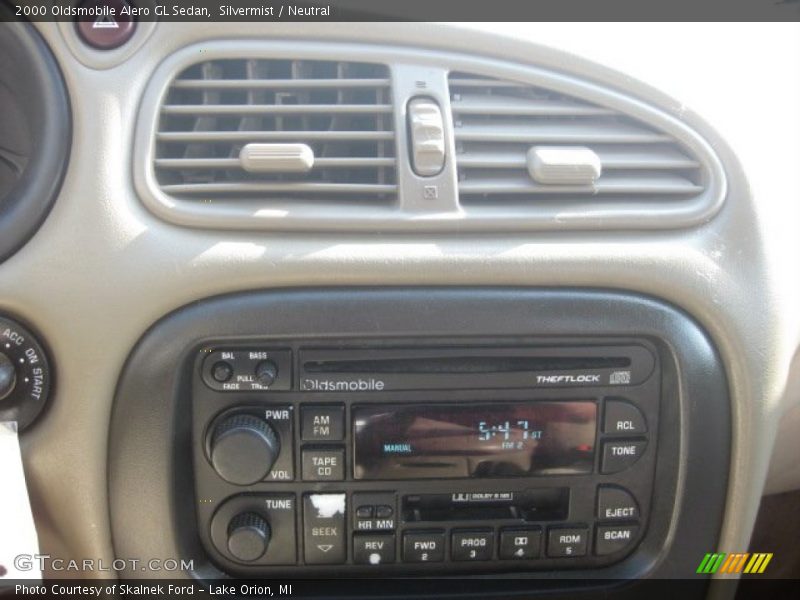 Silvermist / Neutral 2000 Oldsmobile Alero GL Sedan