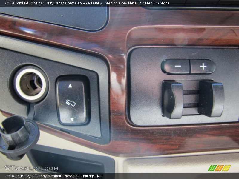 Controls of 2009 F450 Super Duty Lariat Crew Cab 4x4 Dually
