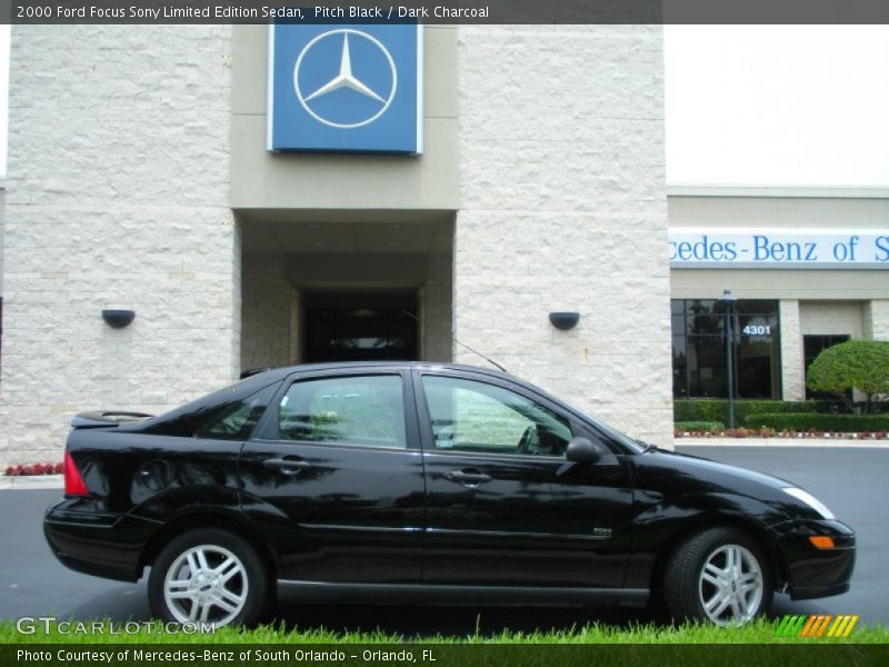 Pitch Black / Dark Charcoal 2000 Ford Focus Sony Limited Edition Sedan