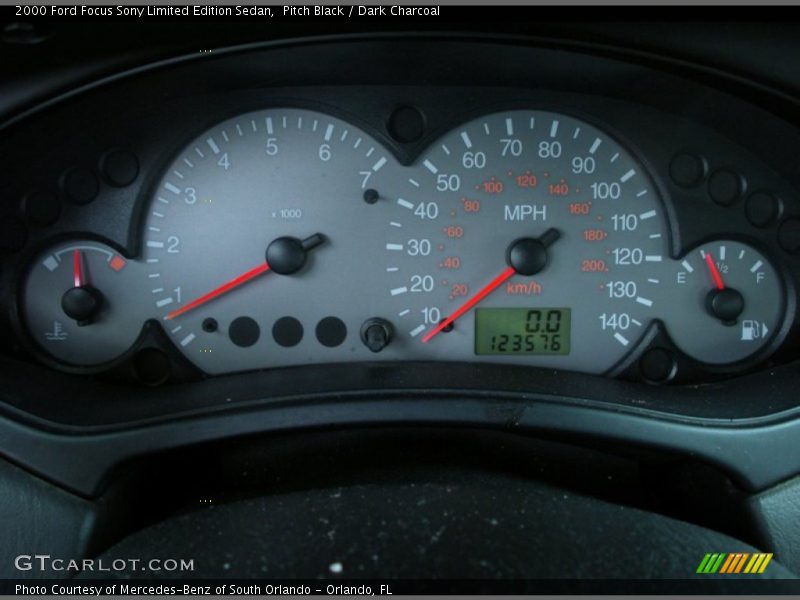  2000 Focus Sony Limited Edition Sedan Sony Limited Edition Sedan Gauges