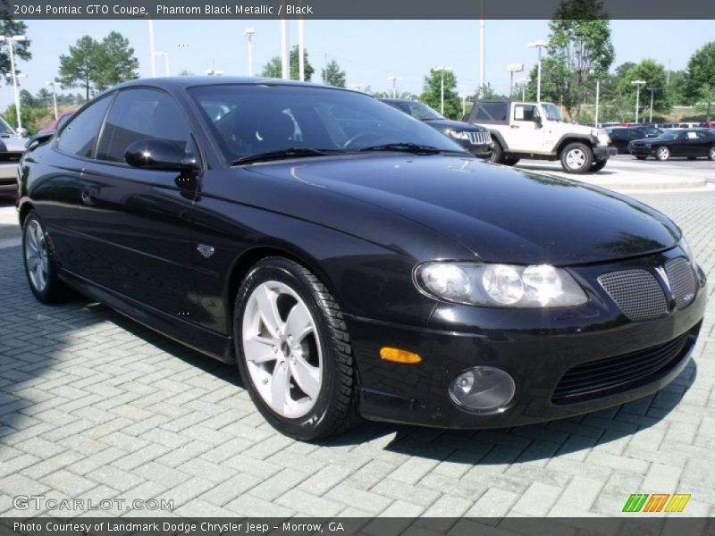 Front 3/4 View of 2004 GTO Coupe