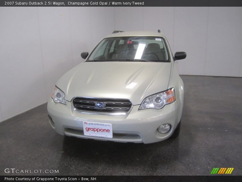 Champagne Gold Opal / Warm Ivory Tweed 2007 Subaru Outback 2.5i Wagon