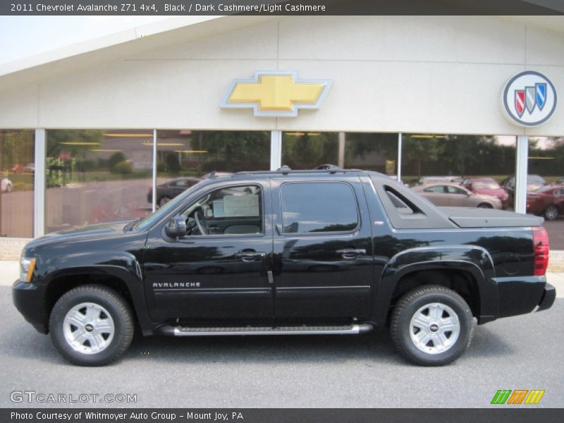 Black / Dark Cashmere/Light Cashmere 2011 Chevrolet Avalanche Z71 4x4