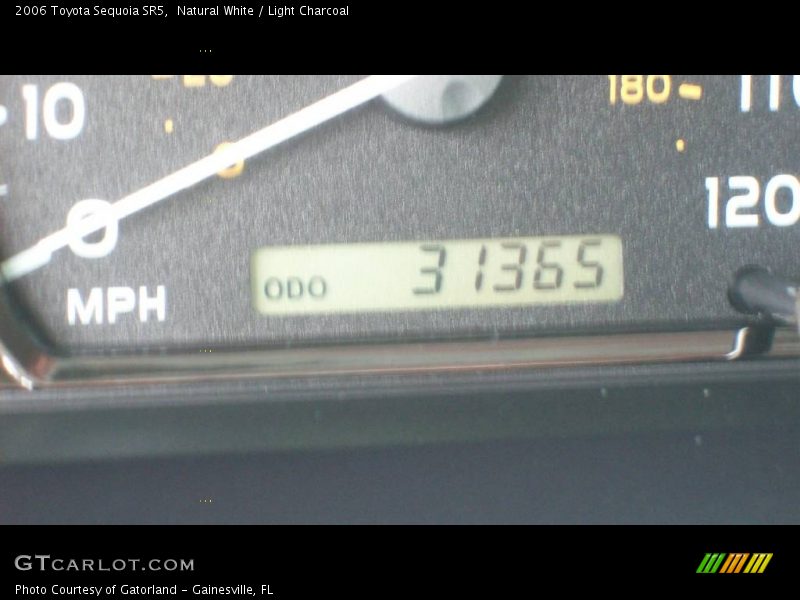 Natural White / Light Charcoal 2006 Toyota Sequoia SR5