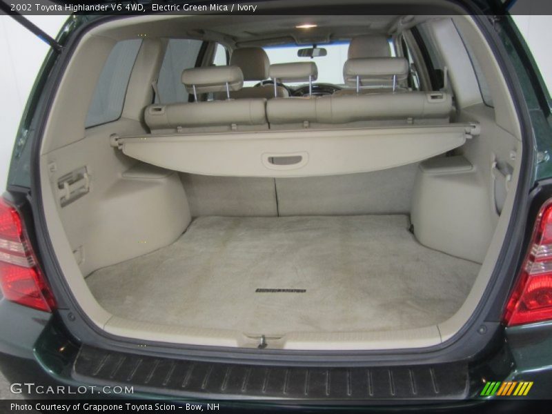 Electric Green Mica / Ivory 2002 Toyota Highlander V6 4WD