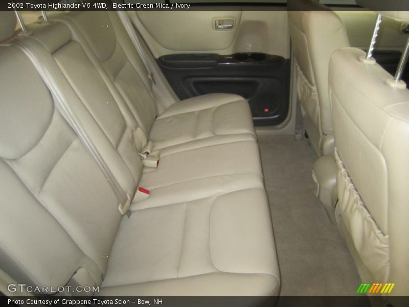Electric Green Mica / Ivory 2002 Toyota Highlander V6 4WD