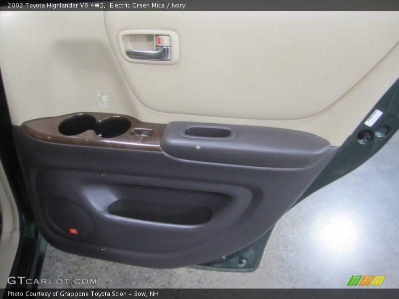 Electric Green Mica / Ivory 2002 Toyota Highlander V6 4WD