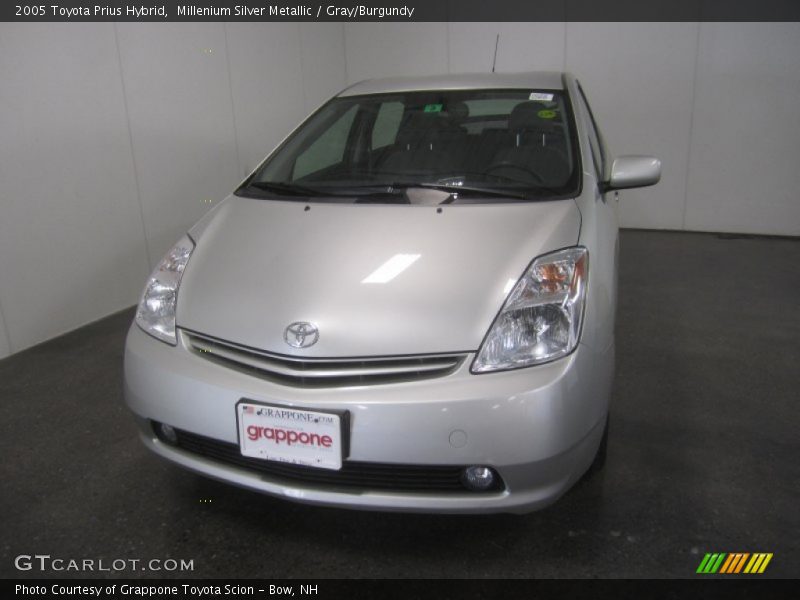 Millenium Silver Metallic / Gray/Burgundy 2005 Toyota Prius Hybrid