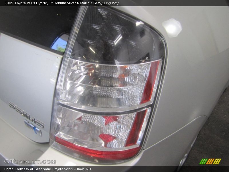 Millenium Silver Metallic / Gray/Burgundy 2005 Toyota Prius Hybrid