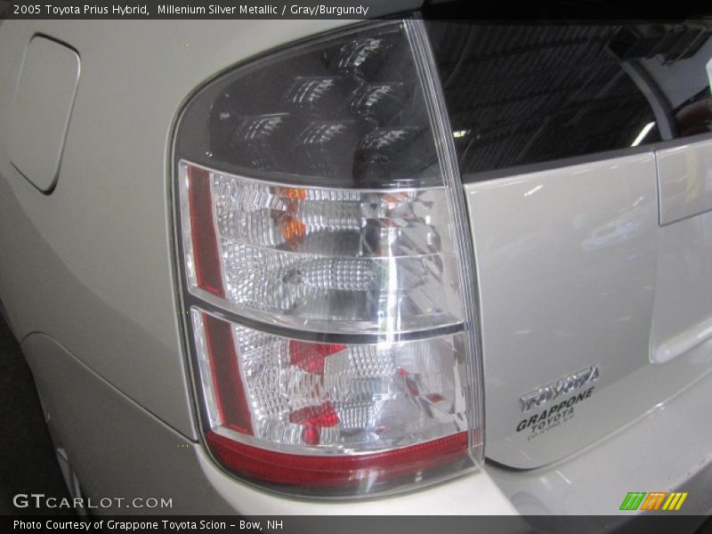 Millenium Silver Metallic / Gray/Burgundy 2005 Toyota Prius Hybrid