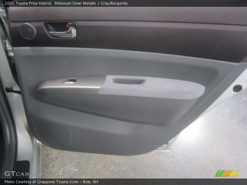 Millenium Silver Metallic / Gray/Burgundy 2005 Toyota Prius Hybrid