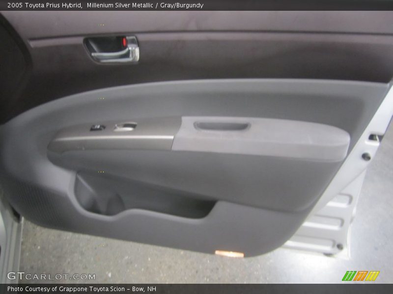 Millenium Silver Metallic / Gray/Burgundy 2005 Toyota Prius Hybrid