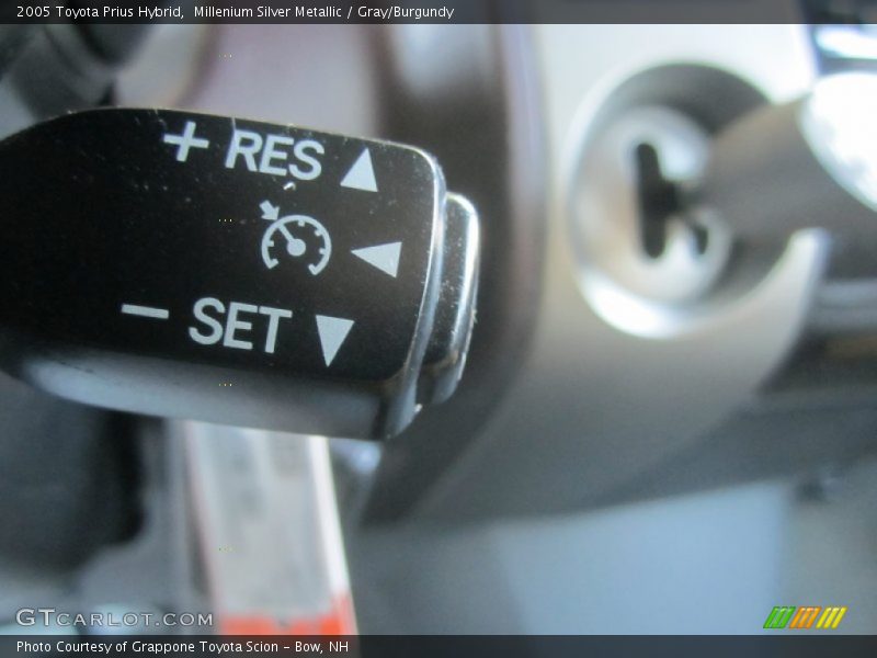Millenium Silver Metallic / Gray/Burgundy 2005 Toyota Prius Hybrid