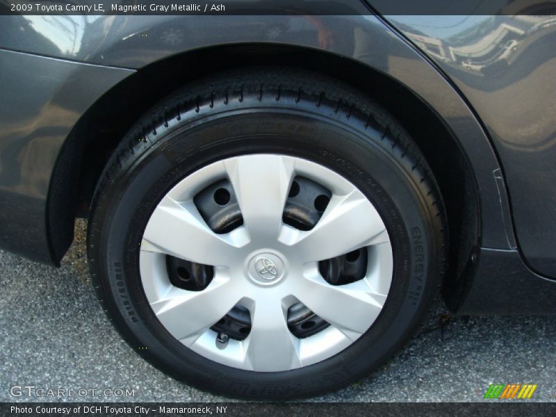 Magnetic Gray Metallic / Ash 2009 Toyota Camry LE