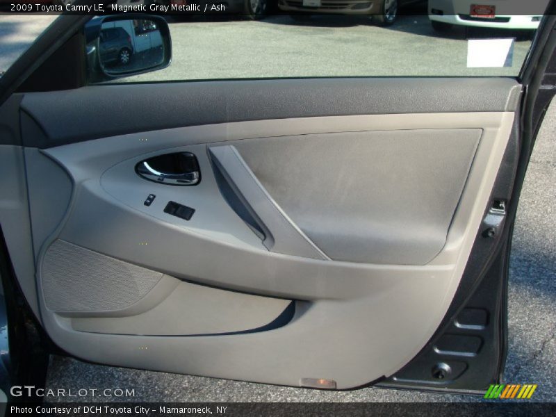 Magnetic Gray Metallic / Ash 2009 Toyota Camry LE