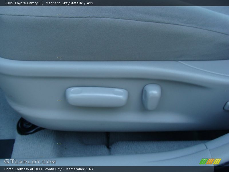 Magnetic Gray Metallic / Ash 2009 Toyota Camry LE