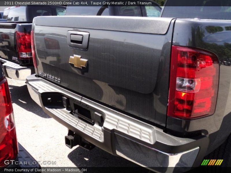Taupe Grey Metallic / Dark Titanium 2011 Chevrolet Silverado 2500HD Crew Cab 4x4