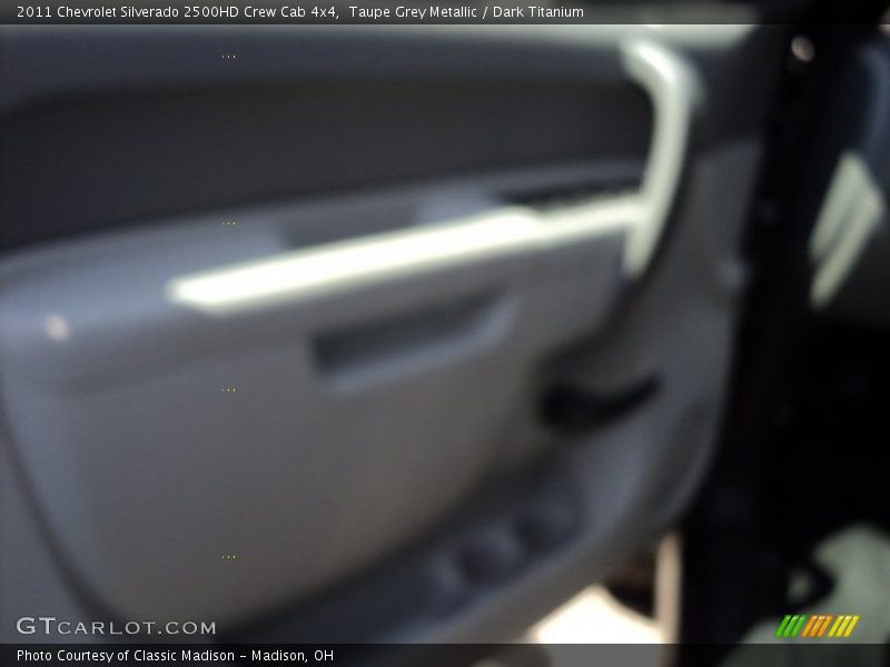 Taupe Grey Metallic / Dark Titanium 2011 Chevrolet Silverado 2500HD Crew Cab 4x4