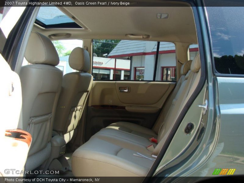 Oasis Green Pearl / Ivory Beige 2007 Toyota Highlander Limited 4WD