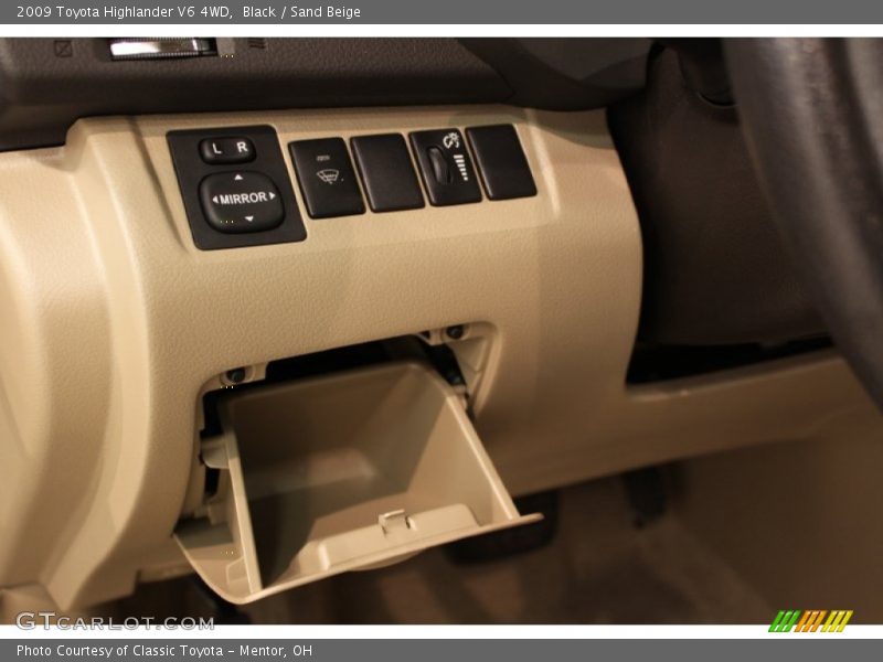 Black / Sand Beige 2009 Toyota Highlander V6 4WD