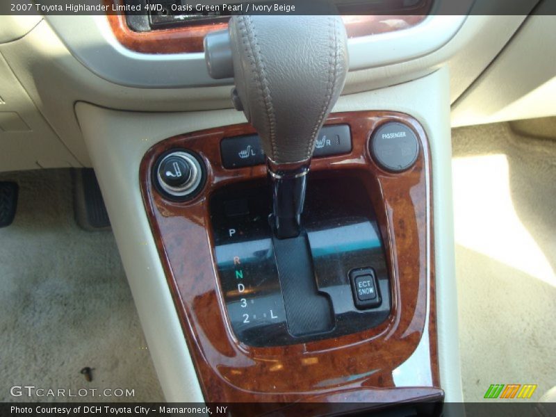 Oasis Green Pearl / Ivory Beige 2007 Toyota Highlander Limited 4WD