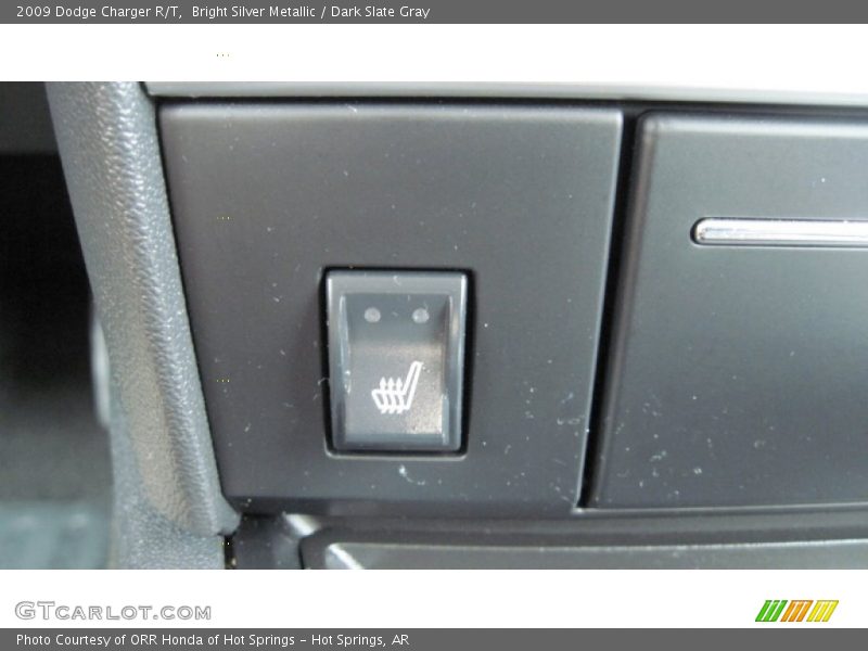 Bright Silver Metallic / Dark Slate Gray 2009 Dodge Charger R/T