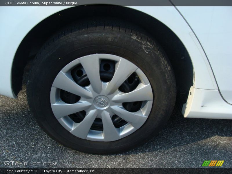 Super White / Bisque 2010 Toyota Corolla