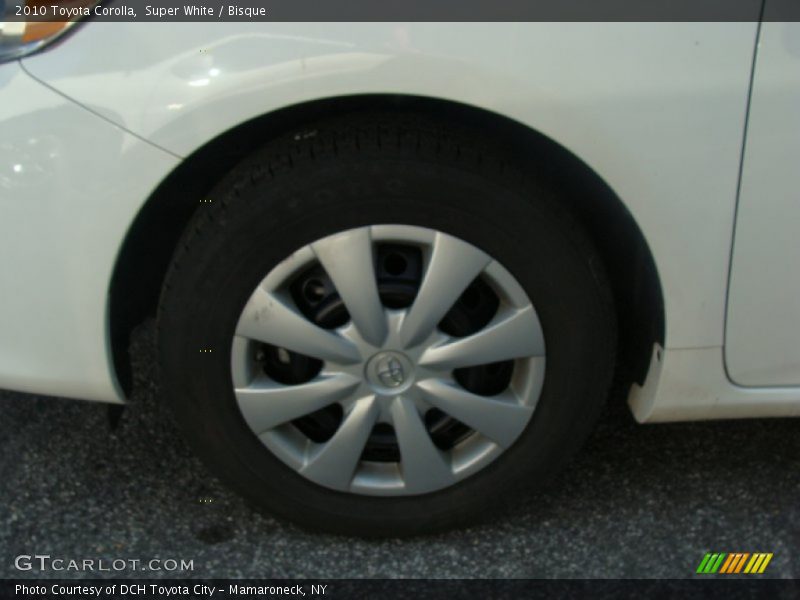 Super White / Bisque 2010 Toyota Corolla