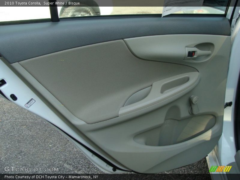 Super White / Bisque 2010 Toyota Corolla