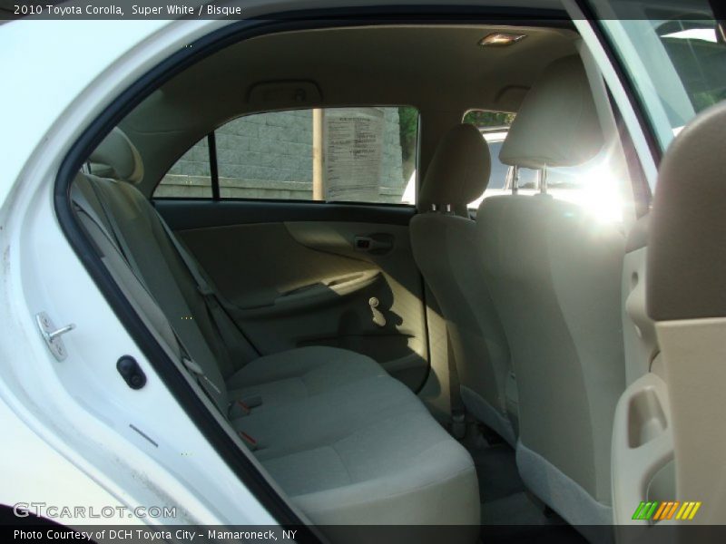 Super White / Bisque 2010 Toyota Corolla