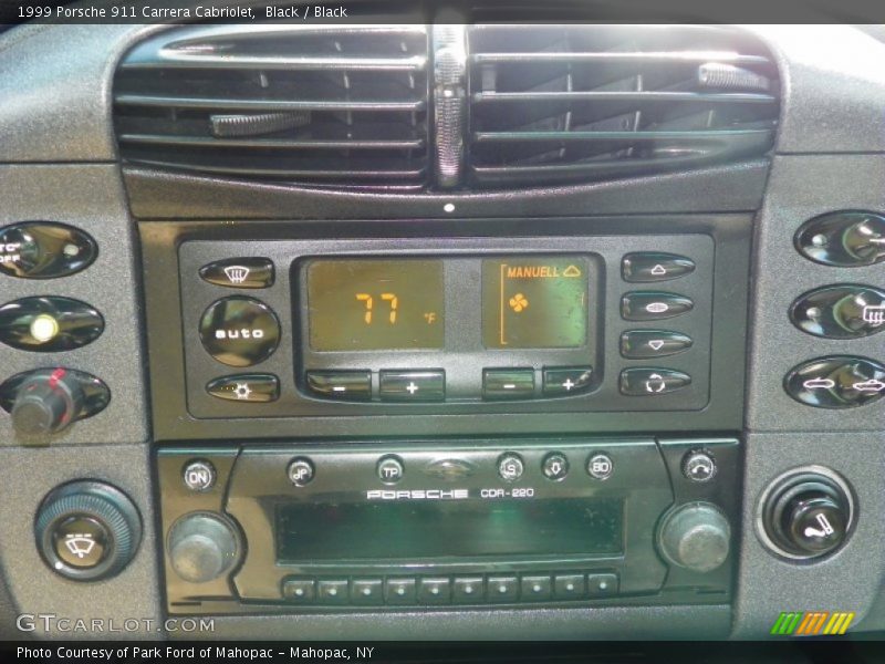 Controls of 1999 911 Carrera Cabriolet