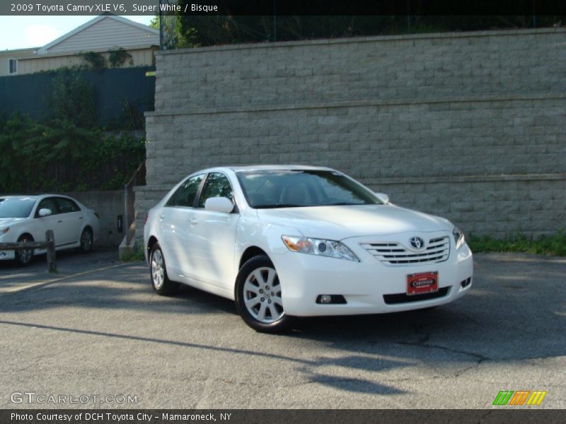 Super White / Bisque 2009 Toyota Camry XLE V6