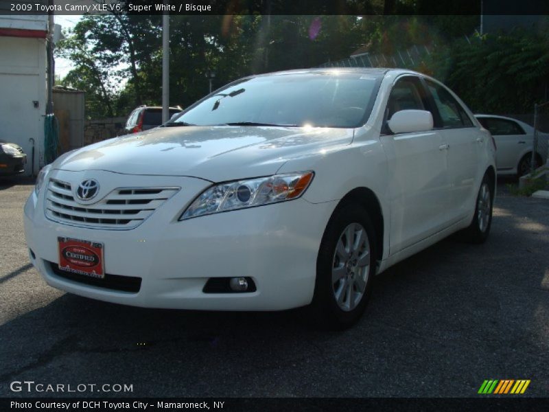 Super White / Bisque 2009 Toyota Camry XLE V6