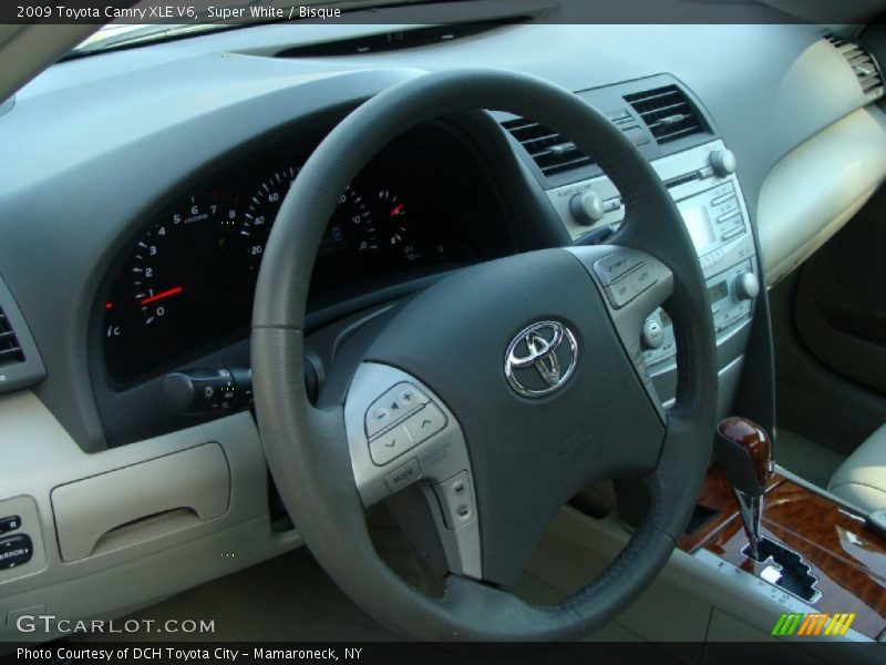 Super White / Bisque 2009 Toyota Camry XLE V6