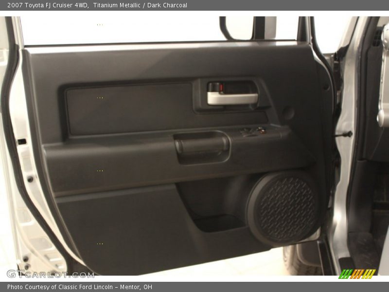 Titanium Metallic / Dark Charcoal 2007 Toyota FJ Cruiser 4WD