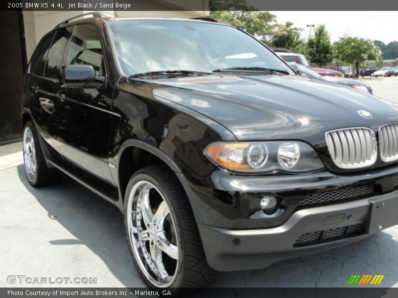 Jet Black / Sand Beige 2005 BMW X5 4.4i