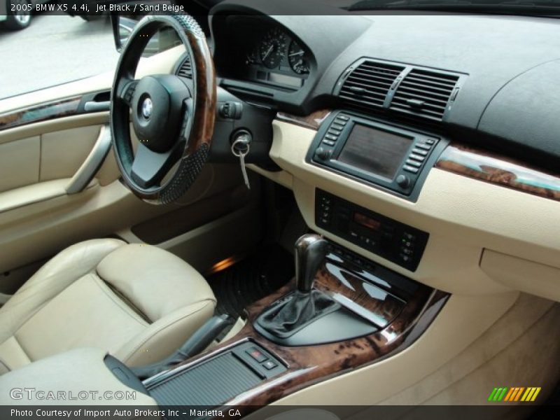 Jet Black / Sand Beige 2005 BMW X5 4.4i