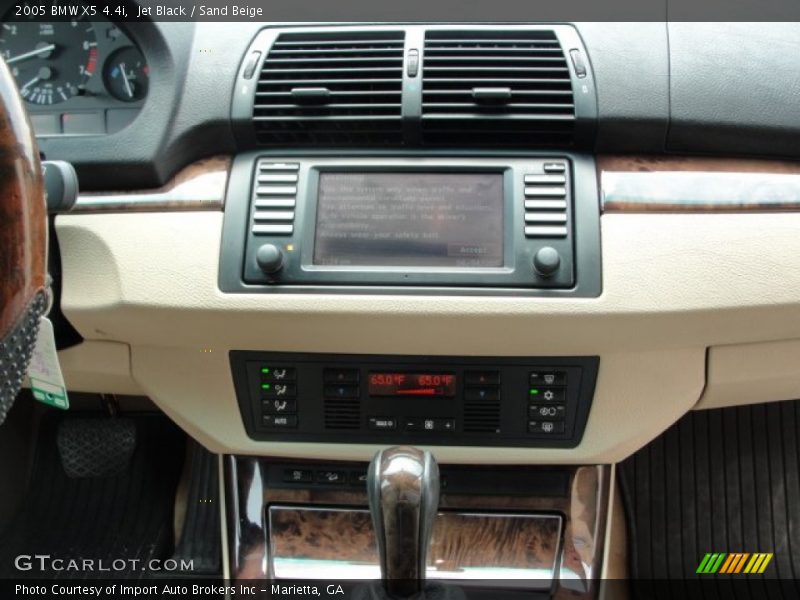 Jet Black / Sand Beige 2005 BMW X5 4.4i