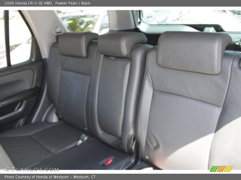 Pewter Pearl / Black 2006 Honda CR-V SE 4WD