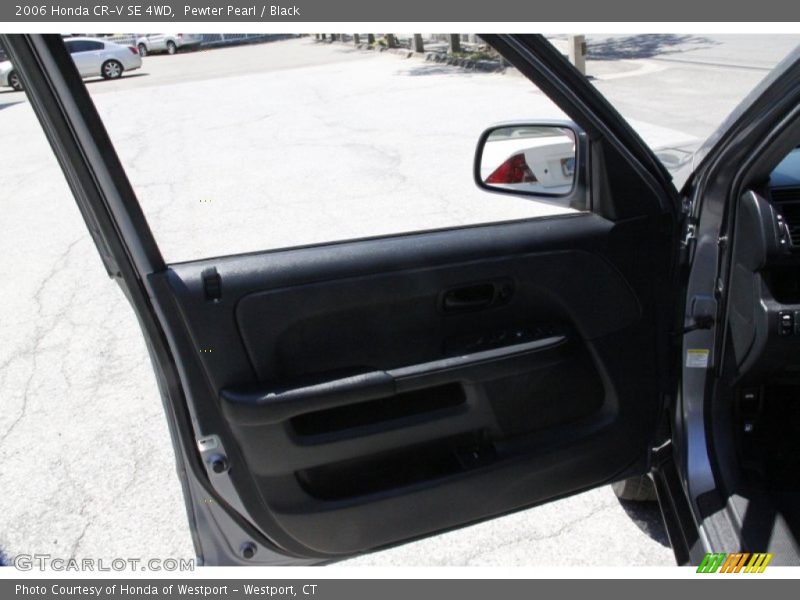 Pewter Pearl / Black 2006 Honda CR-V SE 4WD