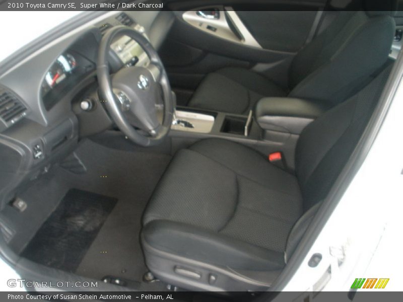 Super White / Dark Charcoal 2010 Toyota Camry SE