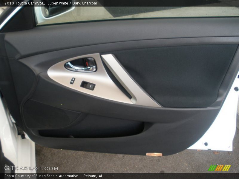 Super White / Dark Charcoal 2010 Toyota Camry SE