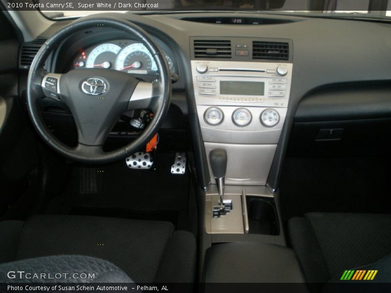 Super White / Dark Charcoal 2010 Toyota Camry SE