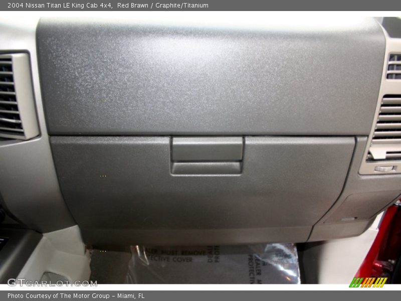 Red Brawn / Graphite/Titanium 2004 Nissan Titan LE King Cab 4x4