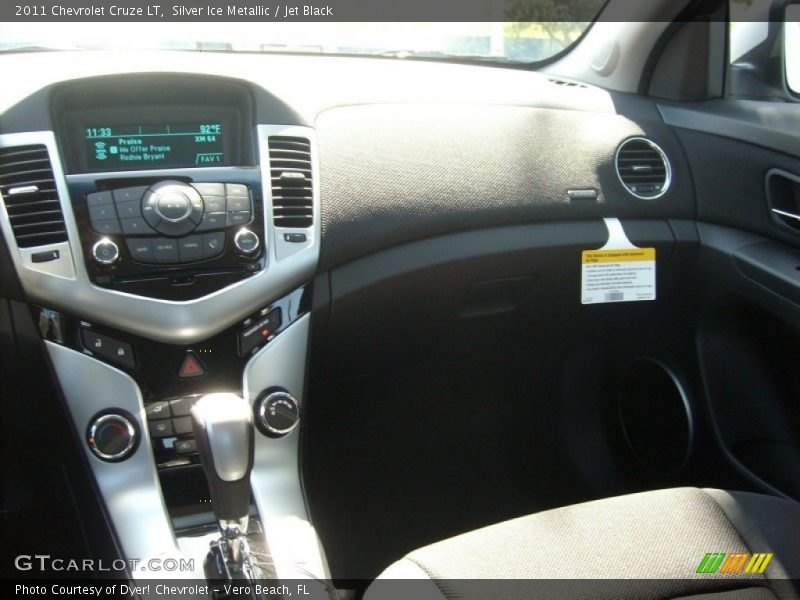 Silver Ice Metallic / Jet Black 2011 Chevrolet Cruze LT