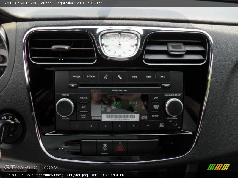 Bright Silver Metallic / Black 2011 Chrysler 200 Touring
