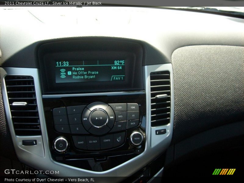 Silver Ice Metallic / Jet Black 2011 Chevrolet Cruze LT