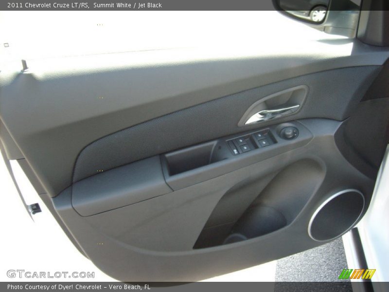 Summit White / Jet Black 2011 Chevrolet Cruze LT/RS